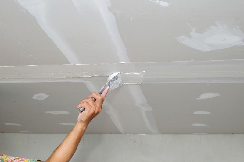 Les méthodes professionnelles pour localiser l'humidité dans votre habitation